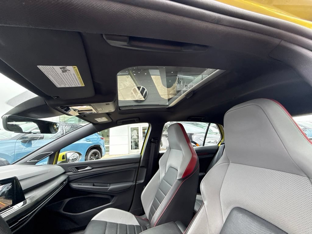 Used 2022 Volkswagen GTI Autobahn FWD image 15