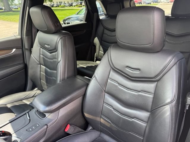 Used 2017 Cadillac XT5 Platinum w/ Driver Assist Package AWD/4WD image 20