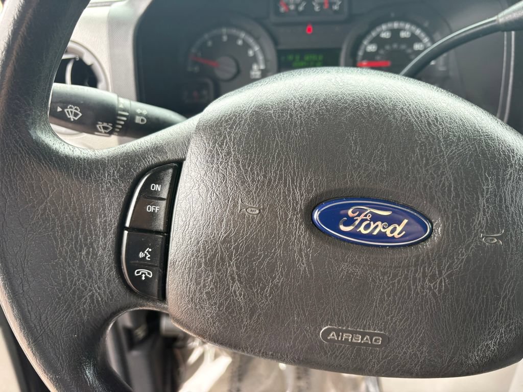Used 2016 Ford E-450 and Econoline 450 Super Duty RWD image 22