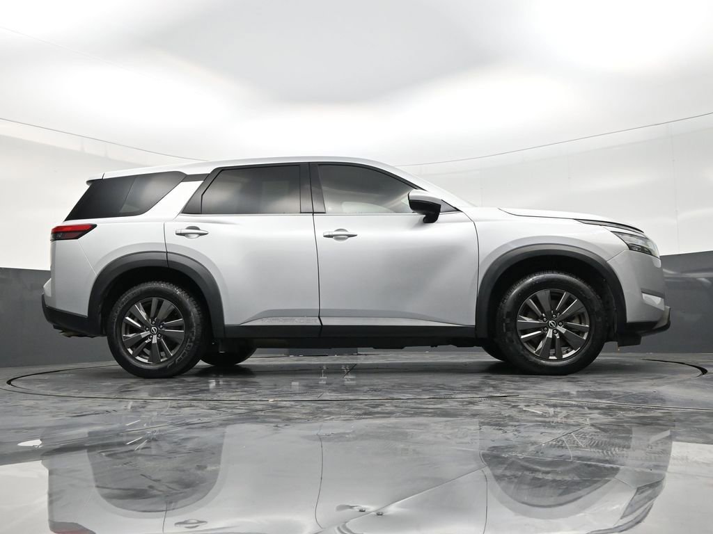 Used 2022 Nissan Pathfinder S image 25