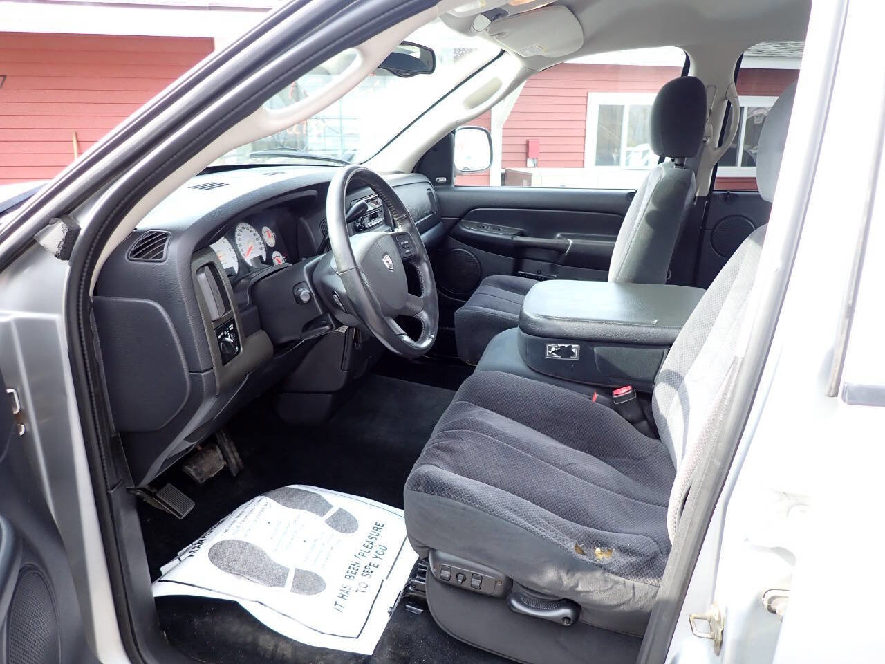 Used 2004 Dodge Ram 1500 Truck SLT w/ Quad Cab Value Group image 7