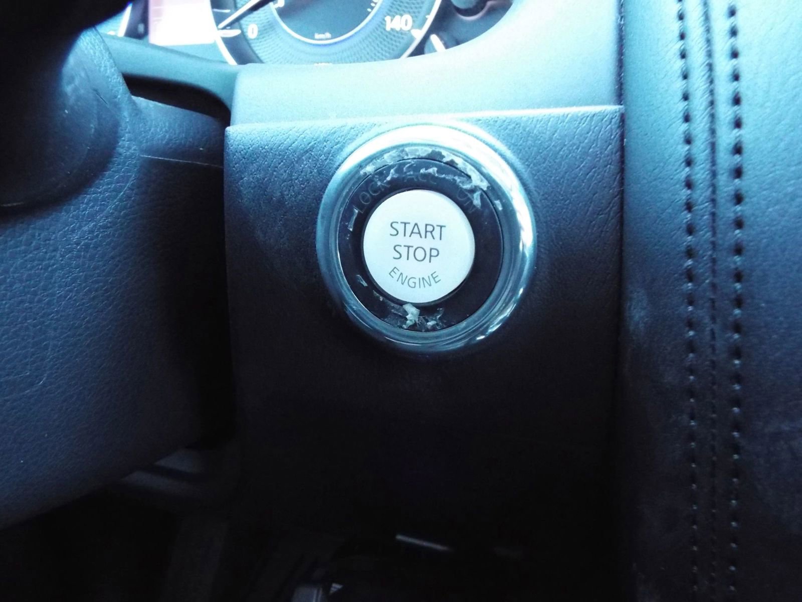 Used 2014 INFINITI QX80 4WD w/ Deluxe Touring Package image 15