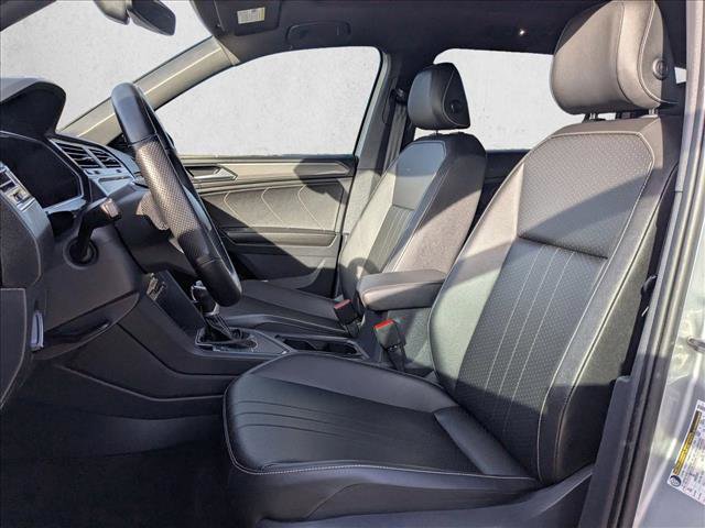 Used 2023 Volkswagen Tiguan SE R-Line image 25