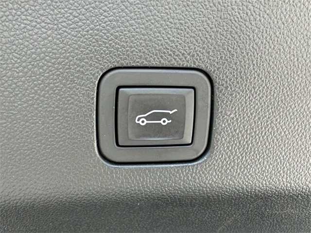 Used 2024 Cadillac Escalade Premium Luxury Platinum w/ Heavy-Duty Trailer Package image 14