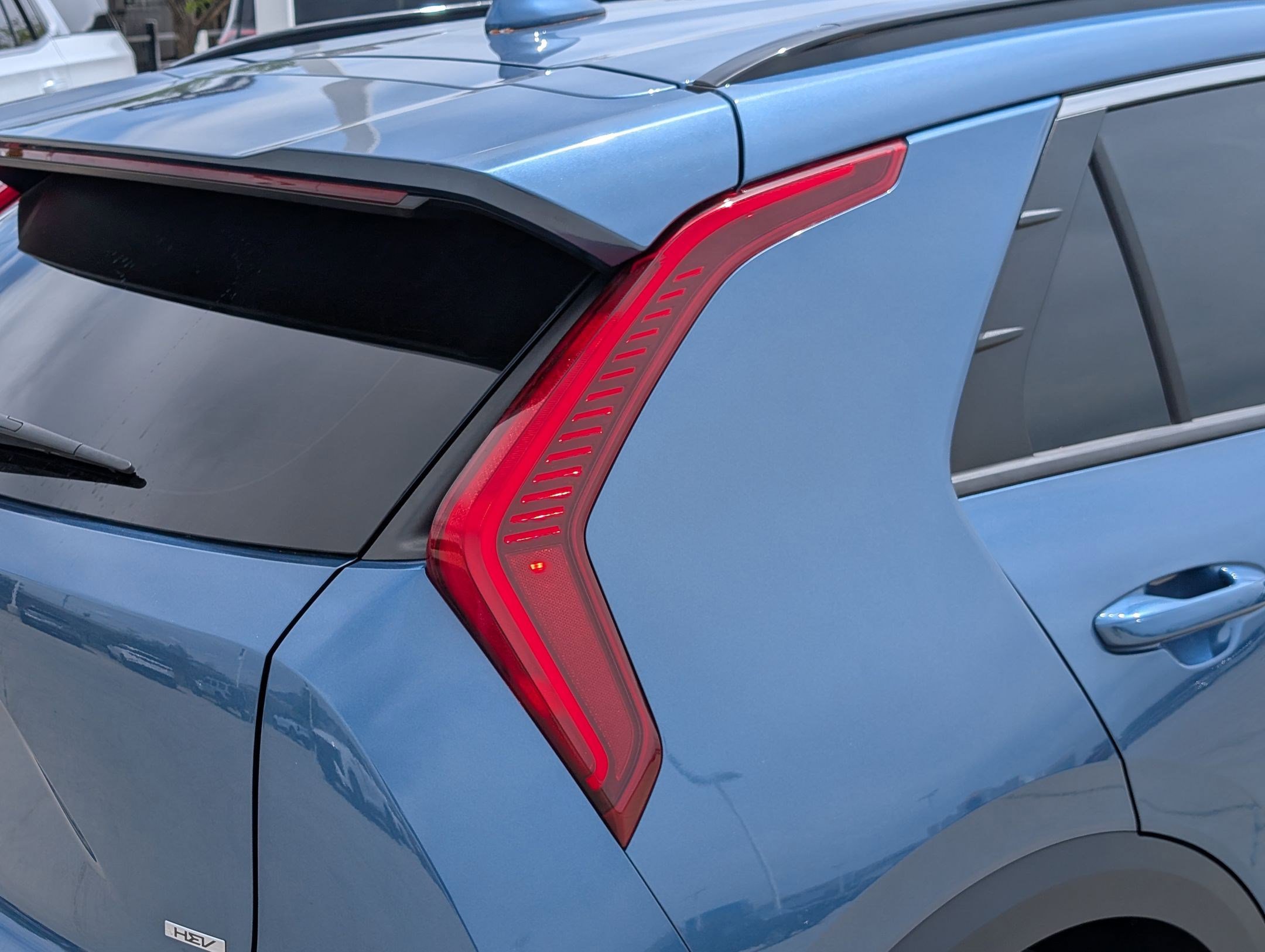 Certified 2025 Kia Niro EX image 11