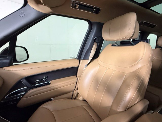 Certified 2023 Land Rover Range Rover Long Wheelbase Autobiography AWD/4WD image 16
