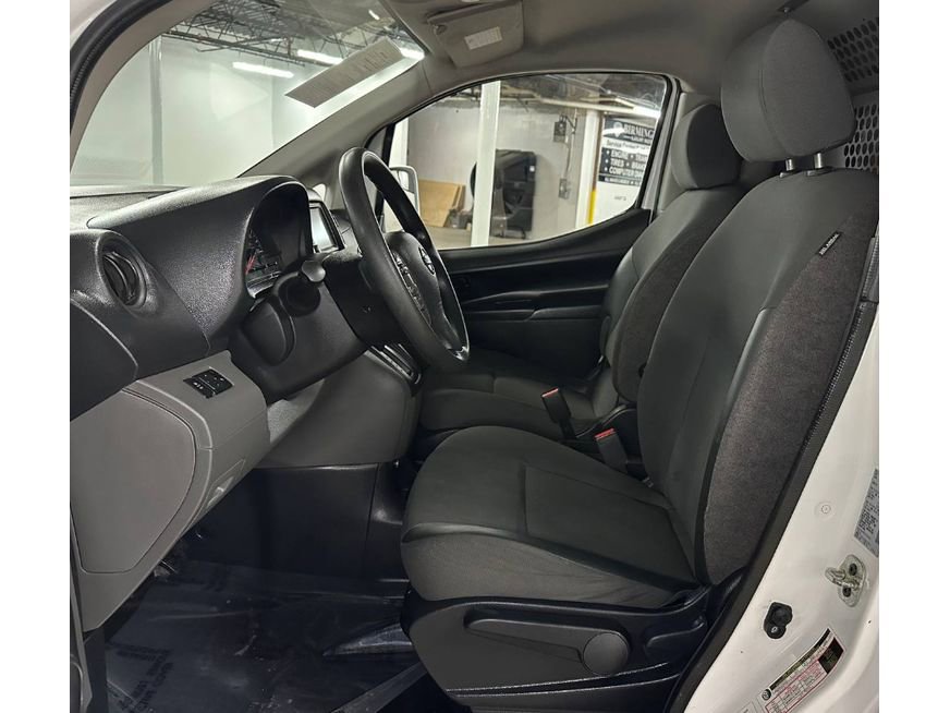 Used 2020 Nissan NV200 SV image 18