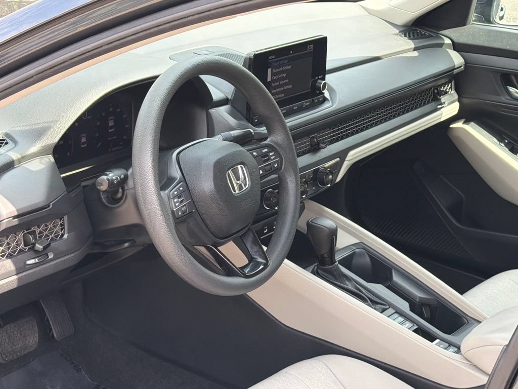 Certified 2023 Honda Accord LX image 13