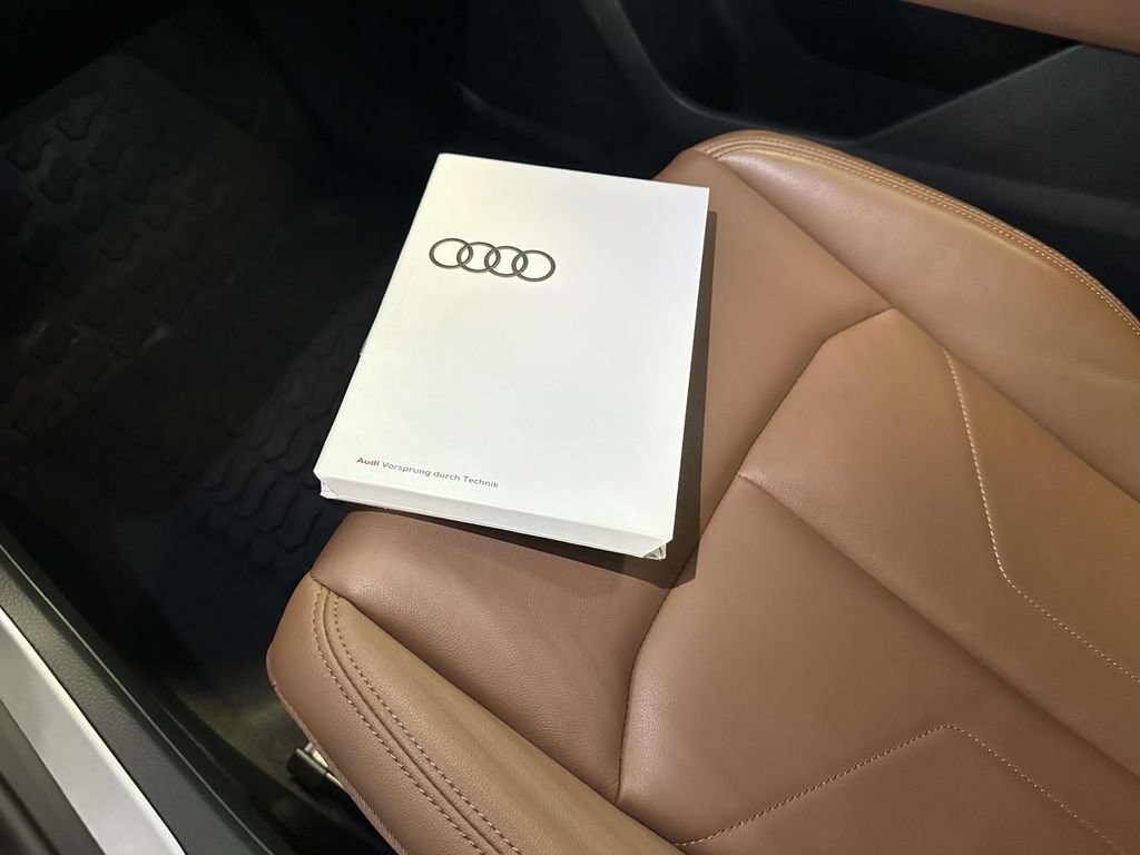 Used 2024 Audi Q3 2.0T Premium AWD/4WD image 38
