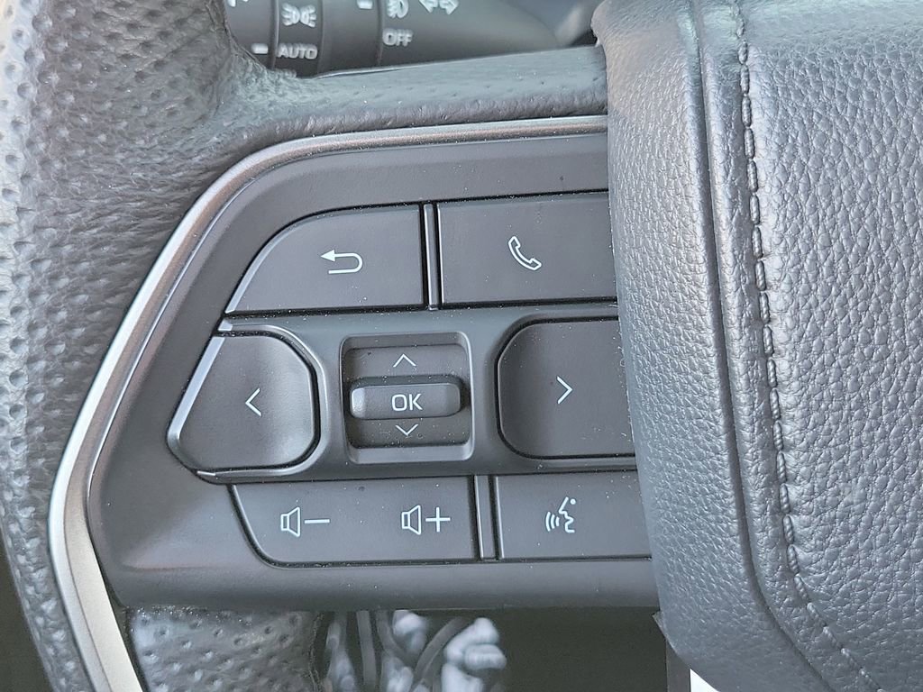 Used 2024 Toyota Tacoma TRD Off-Road w/ TRD Off Road Upgrade Package image 5