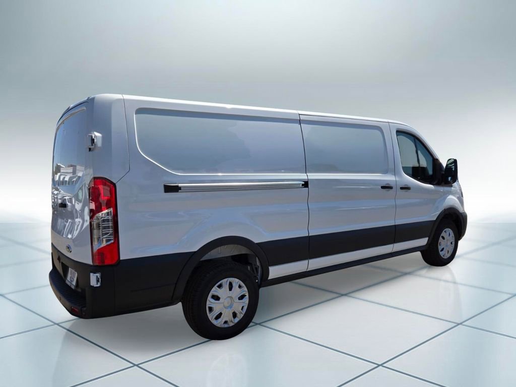 New 2025 Ford E-Transit Low Roof w/ Load Area Protection Package RWD image 4