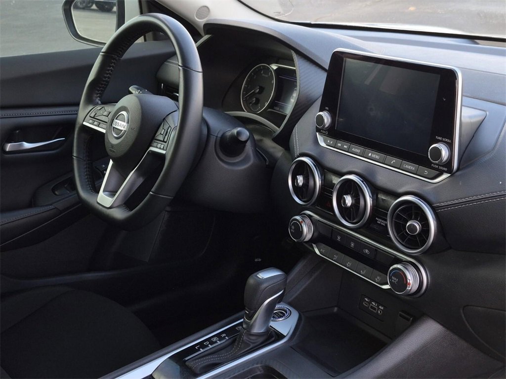 Used 2022 Nissan Sentra SV image 10