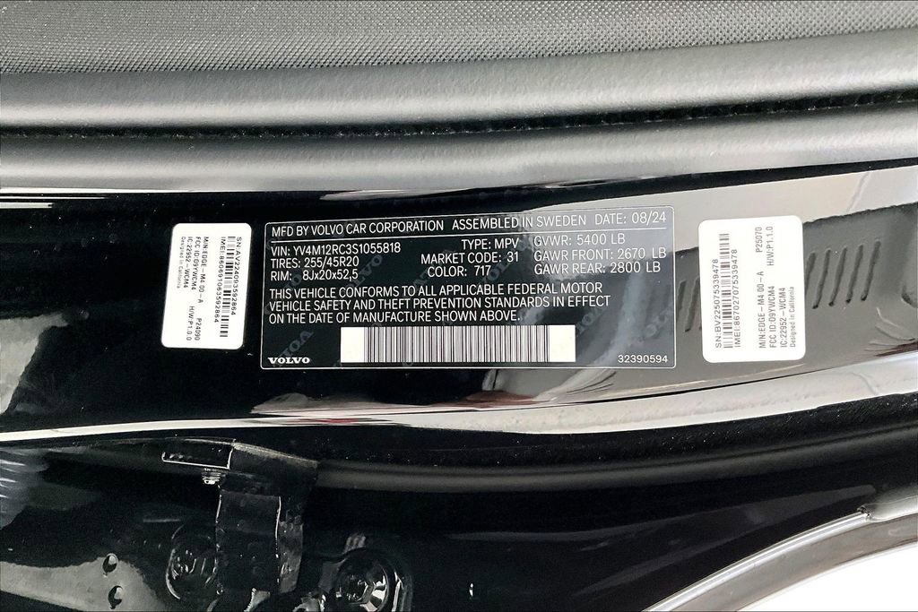 Used 2025 Volvo XC60 B5 Plus w/ Protection Package Premier image 42