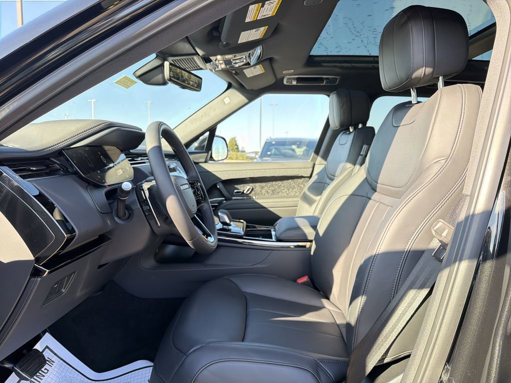 New 2026 Land Rover Range Rover Sport Dynamic SE image 3