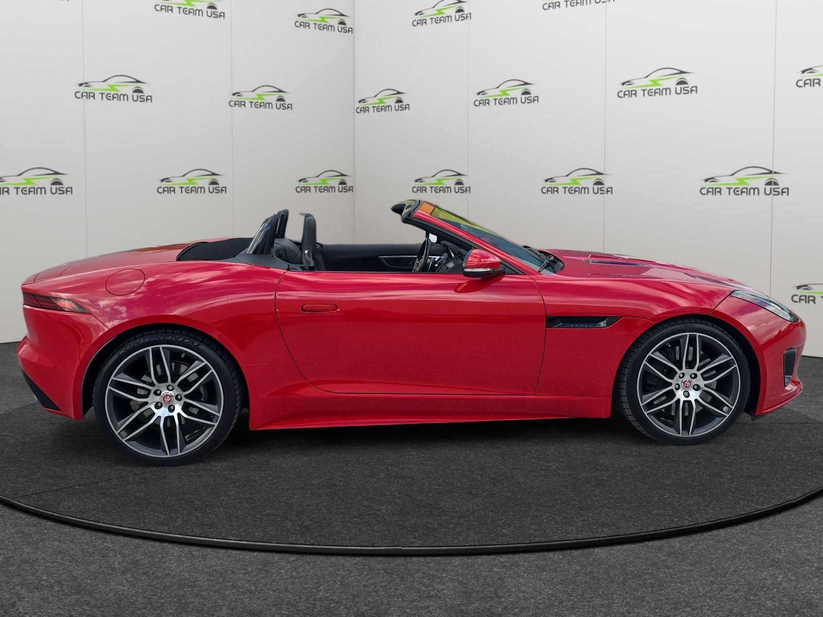 Used 2018 Jaguar F-TYPE R-Dynamic image 23