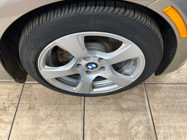 Used 2007 BMW 328i Convertible image 24