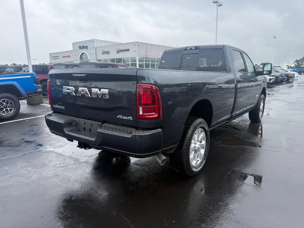 New 2026 RAM 2500 Laramie AWD/4WD image 3