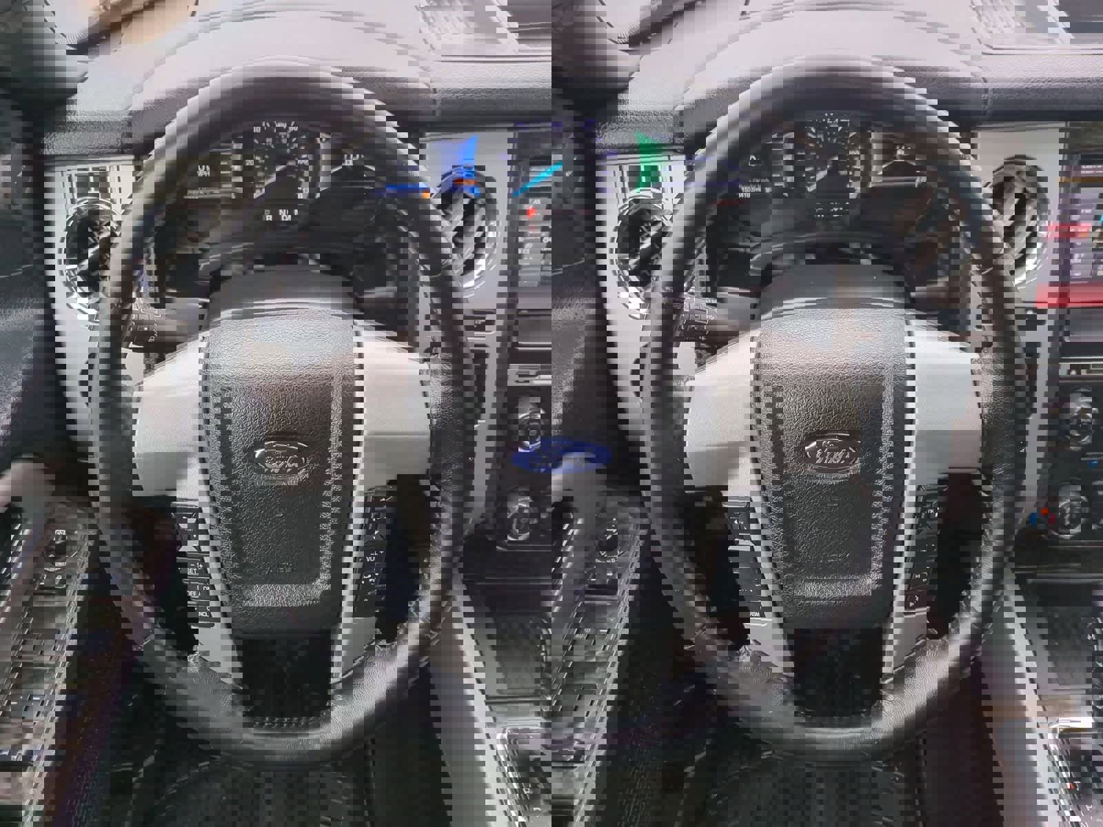 Used 2015 Ford Expedition Limited w/ Equipment Group 301A image 26