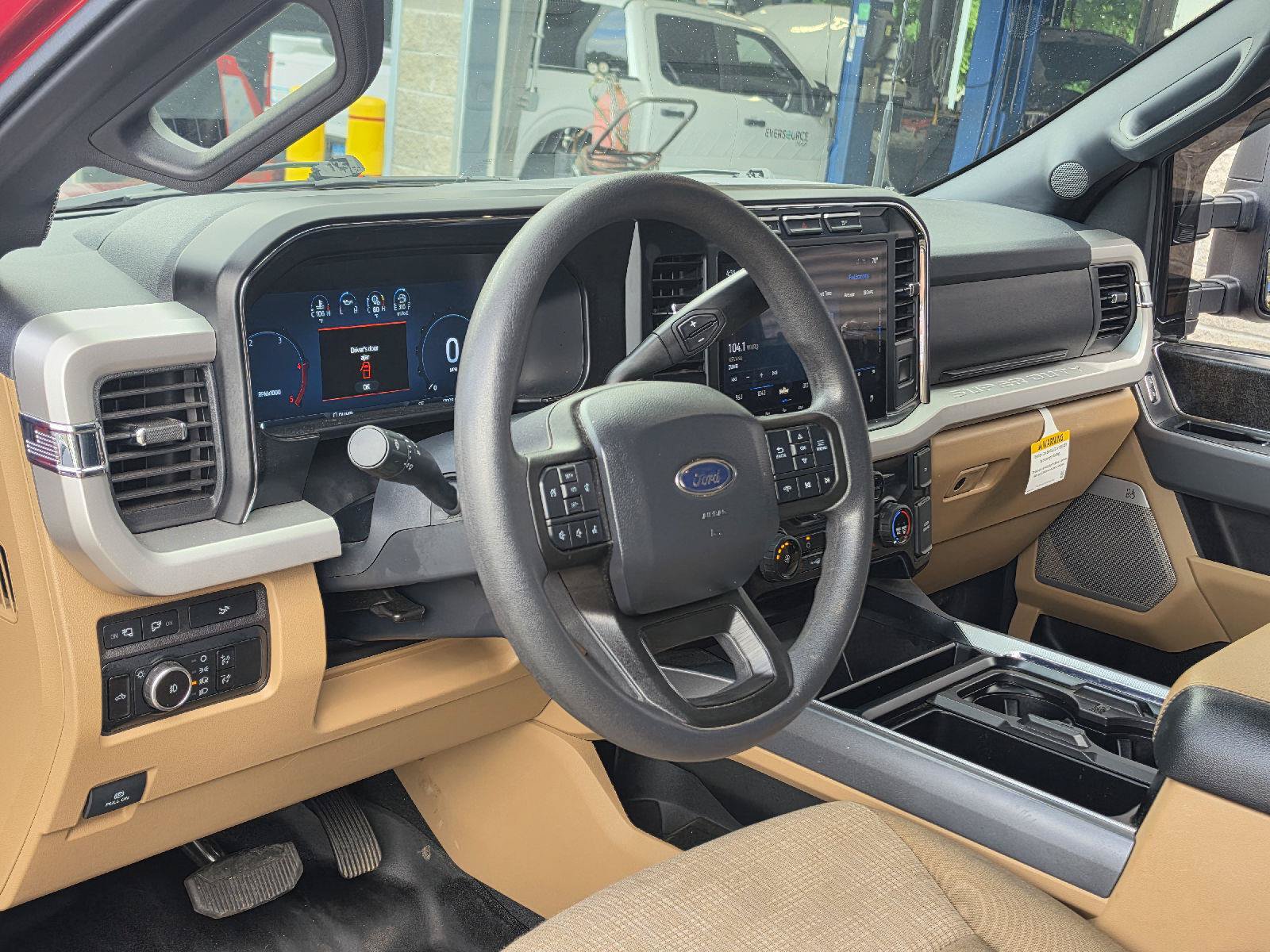 Used 2024 Ford F350 XLT w/ XLT Premium Package AWD/4WD image 14