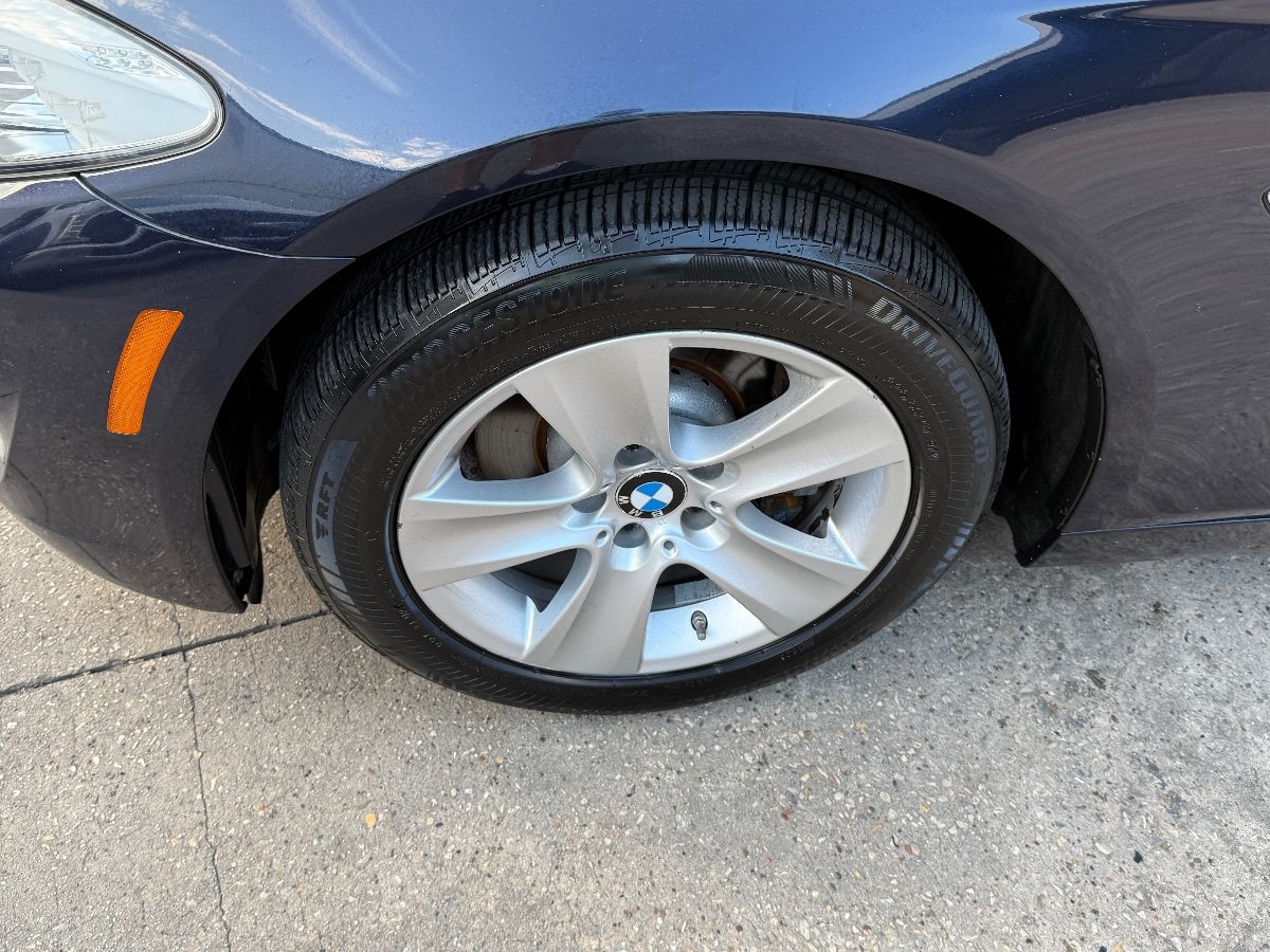 Used 2013 BMW 528i xDrive Sedan AWD/4WD image 11