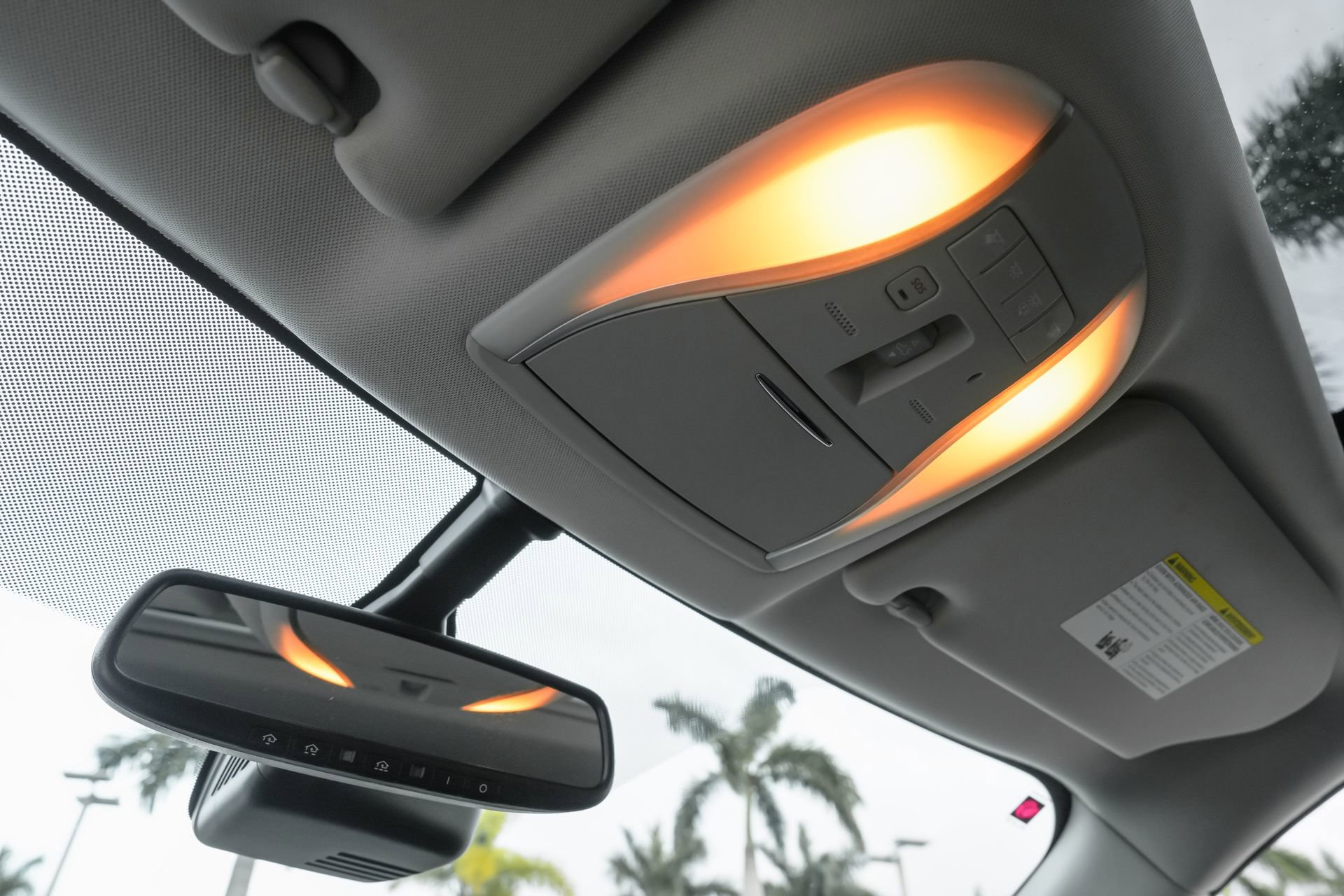 Used 2019 INFINITI QX60 Luxe w/ Essential Package image 18