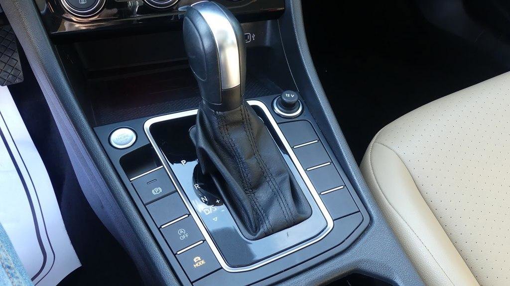 Used 2020 Volkswagen Jetta SEL image 23