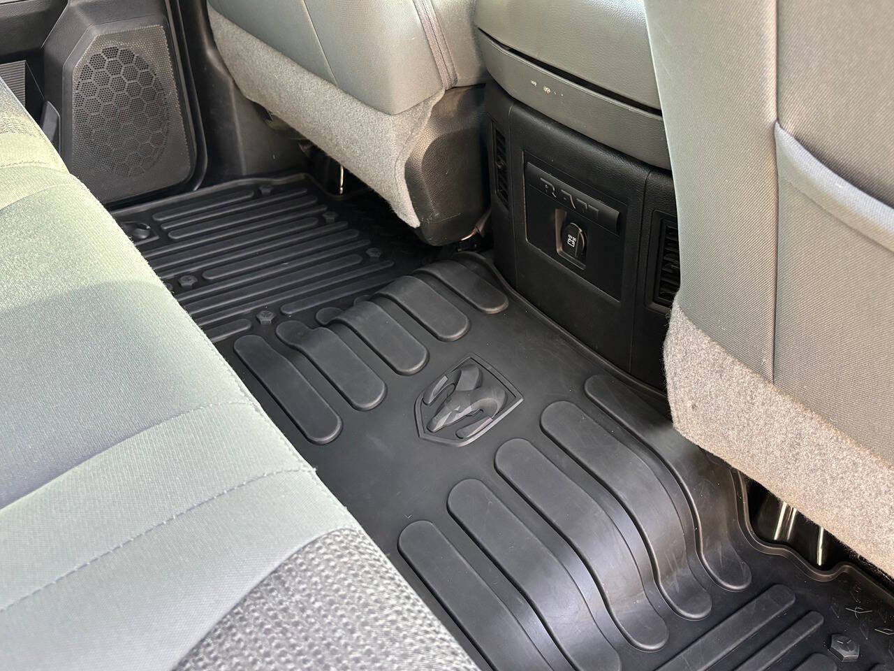 Used 2018 RAM 2500 Big Horn w/ Harvest Edition image 31