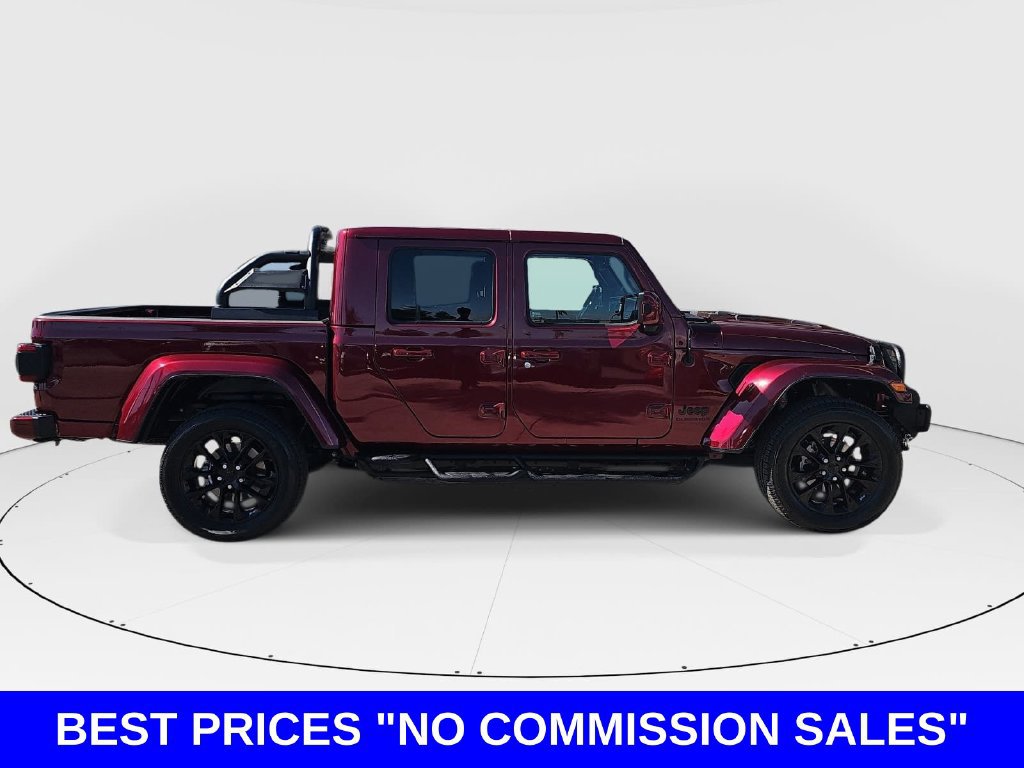 Used 2021 Jeep Gladiator Overland AWD/4WD image 2