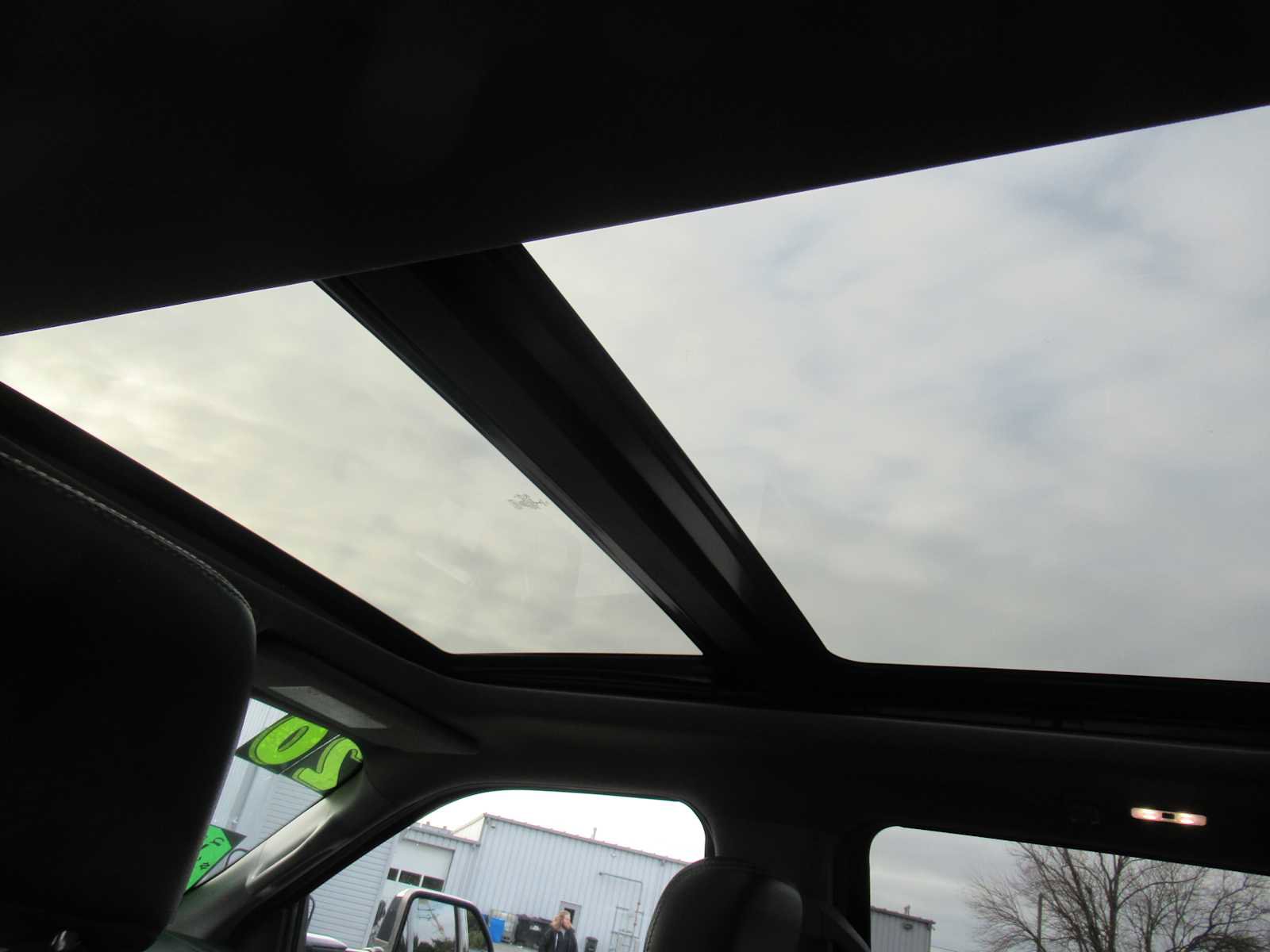 Used 2020 Ford F250 Lariat image 19