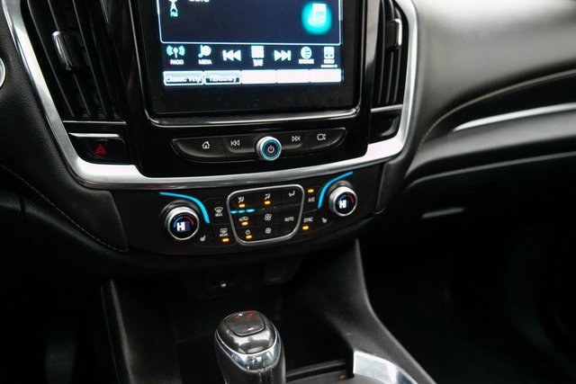 Used 2018 Chevrolet Traverse LT w/ LPO, Black Accent Package image 7