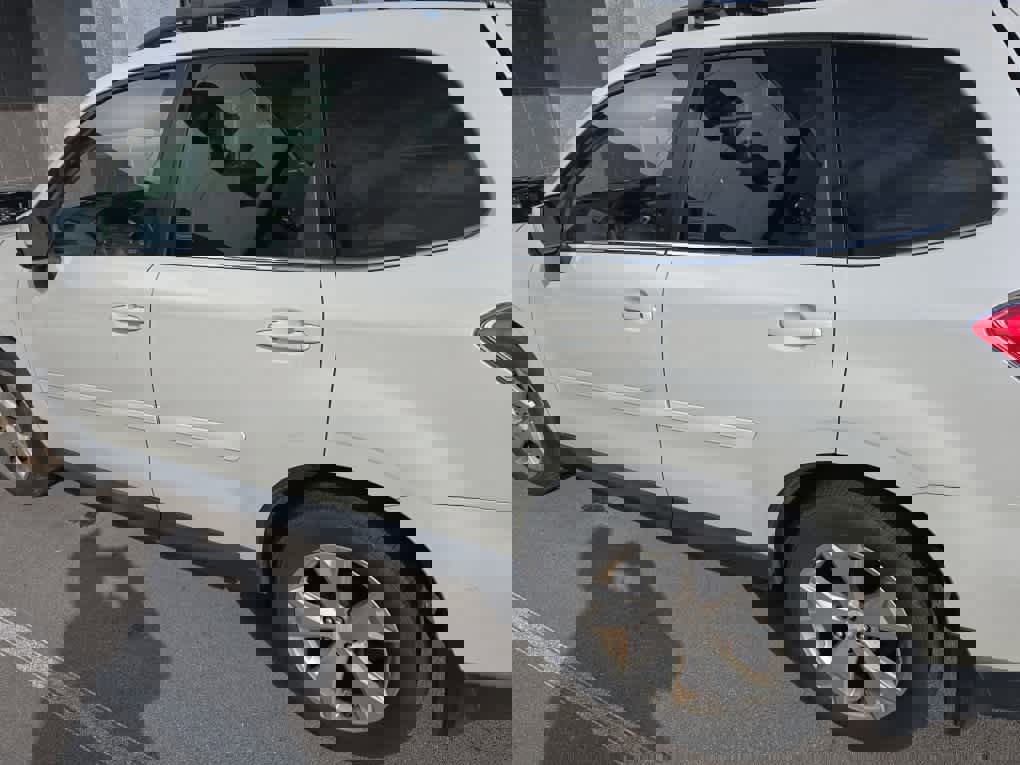 Used 2014 Subaru Forester 2.5i Limited image 5