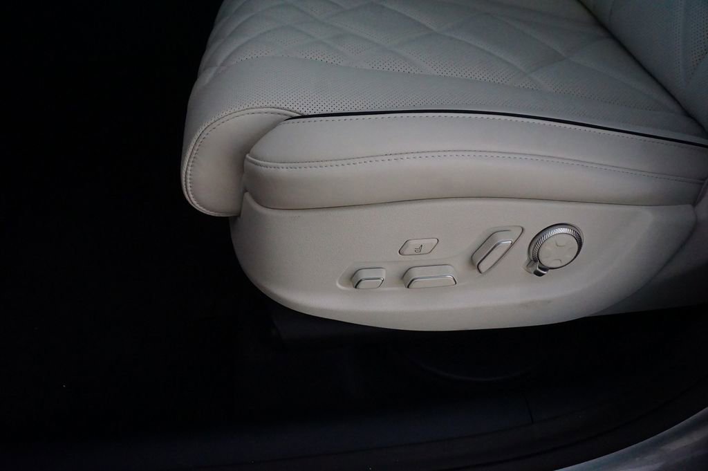 New 2025 Genesis GV80 3.5T Prestige image 15