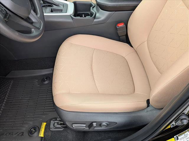 New 2025 Toyota RAV4 XLE image 4