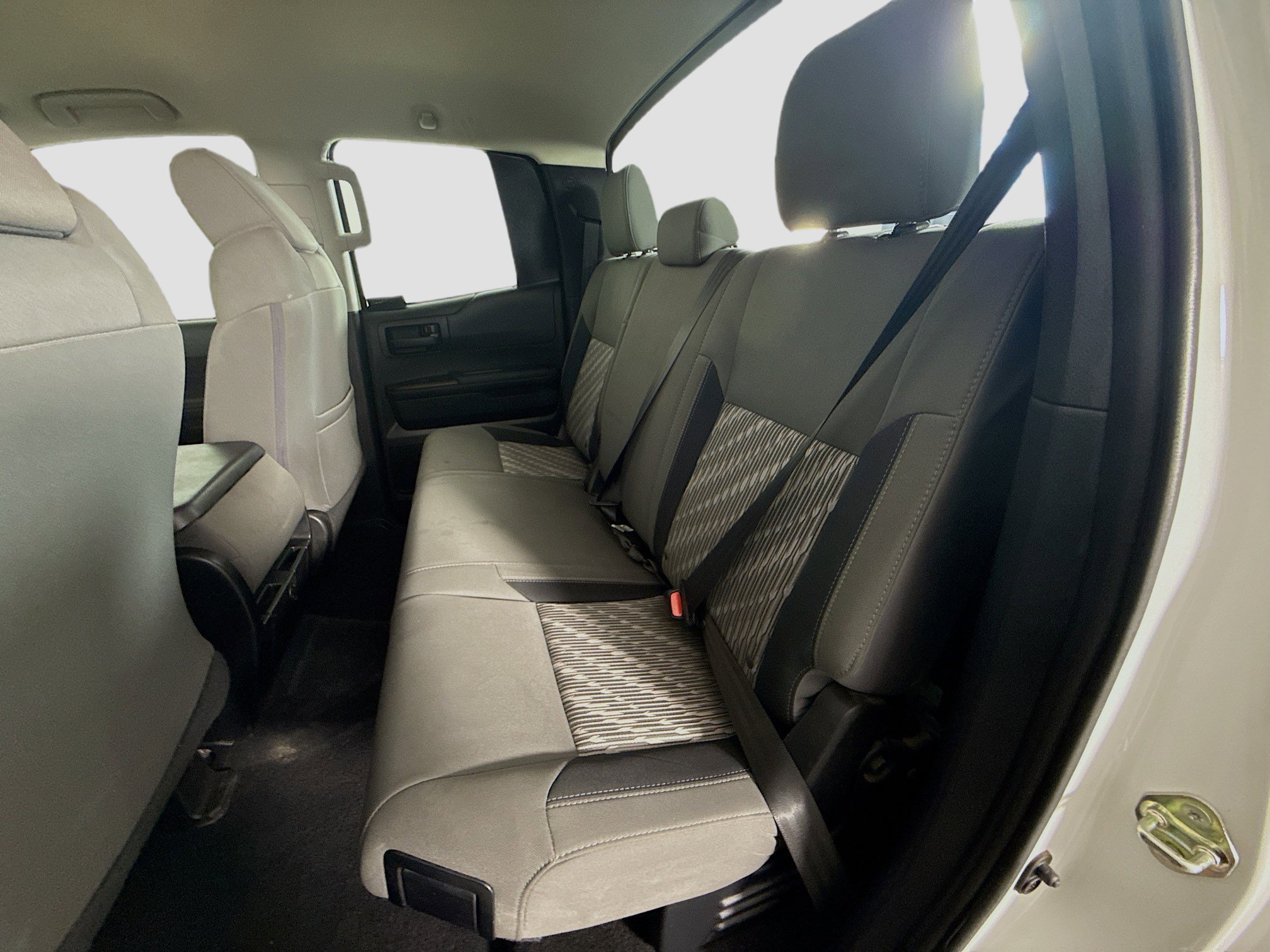 Used 2018 Toyota Tundra Limited image 24