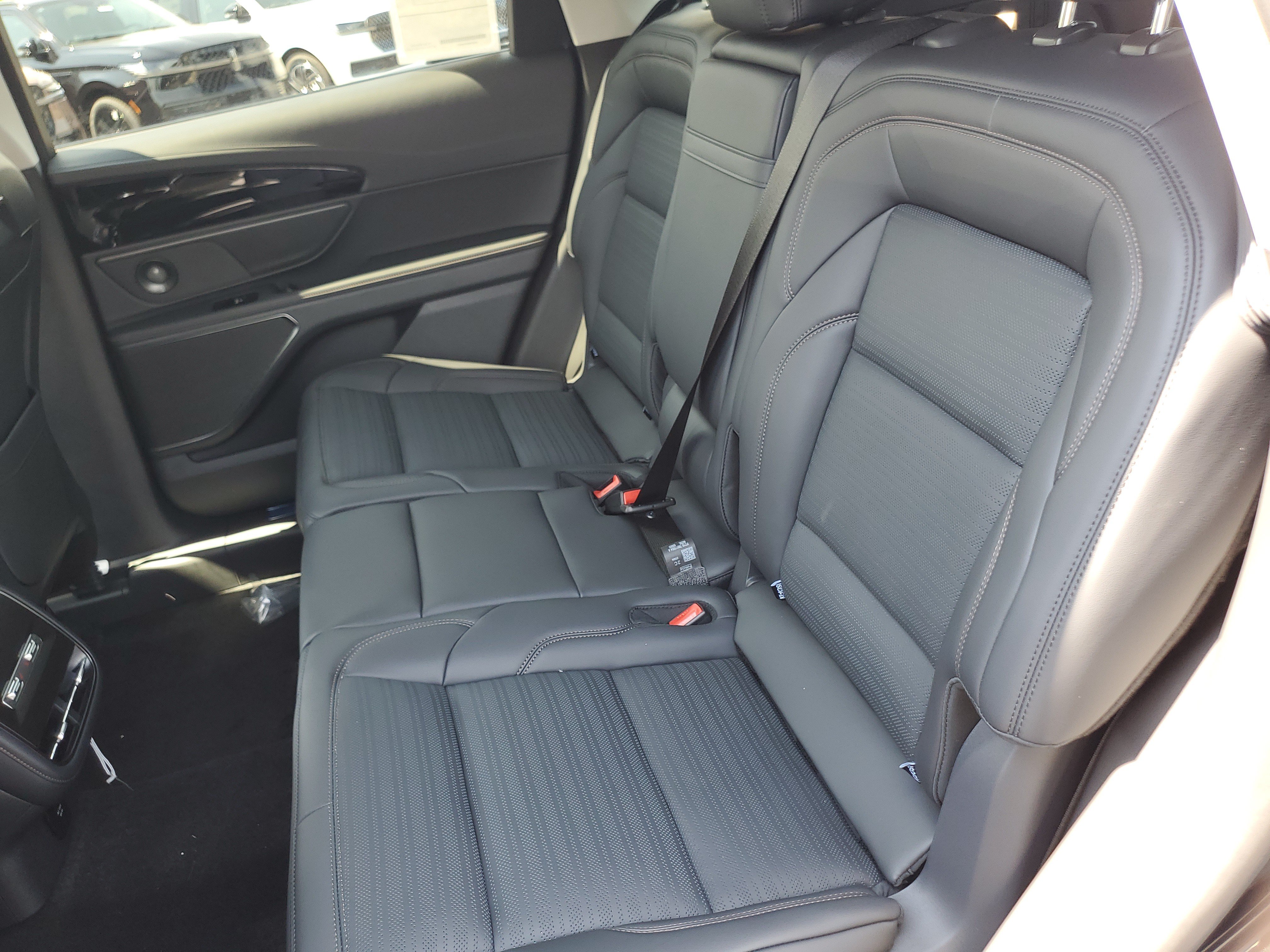 New 2026 Lincoln Nautilus Reserve AWD/4WD image 31