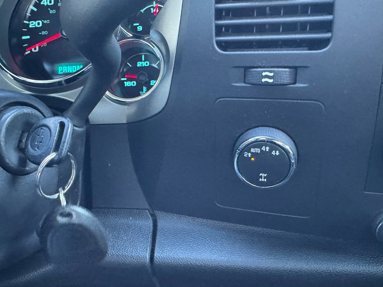 Used 2011 Chevrolet Silverado 1500 LT image 10