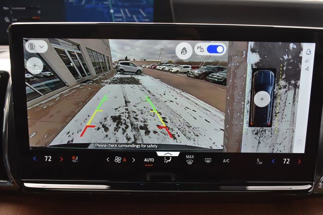 Used 2025 Ford Expedition King Ranch image 29