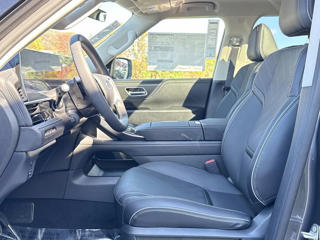 New 2026 INFINITI QX80 Luxe image 16