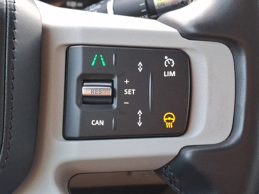 Used 2021 Land Rover Defender 110 X-Dynamic HSE AWD/4WD image 19