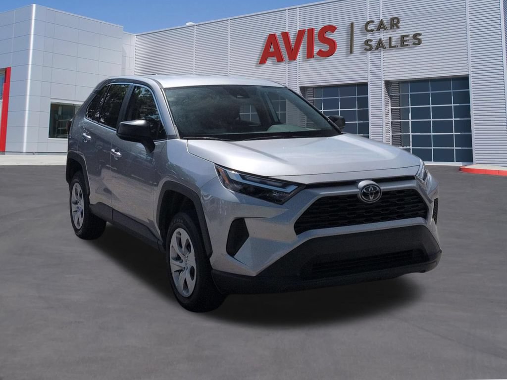 Used 2025 Toyota RAV4 LE FWD image 3