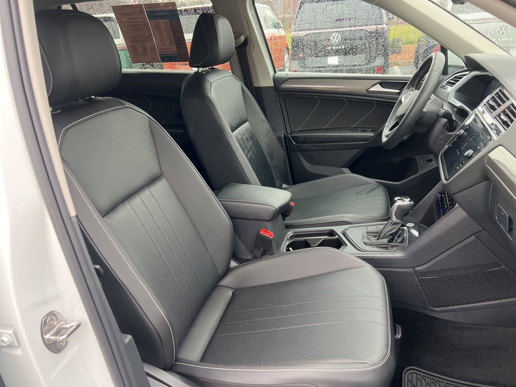 Used 2022 Volkswagen Tiguan SE image 23