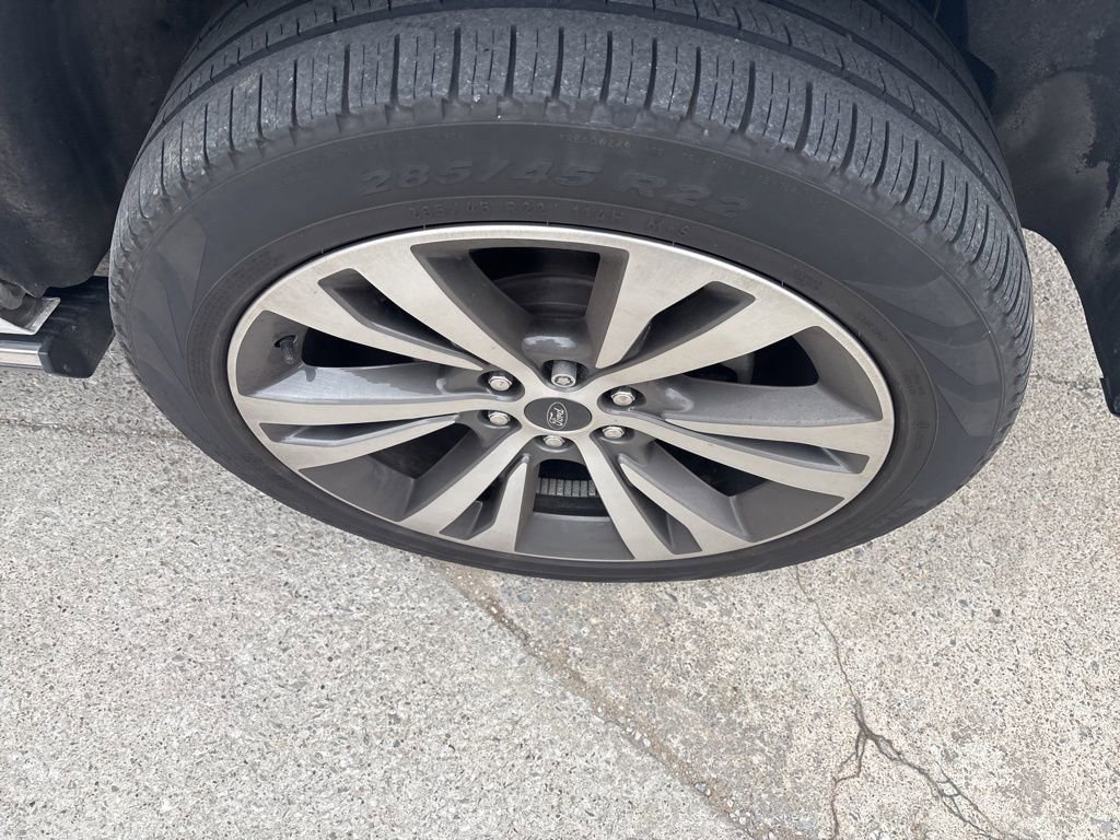 Used 2021 Ford Expedition Limited image 8