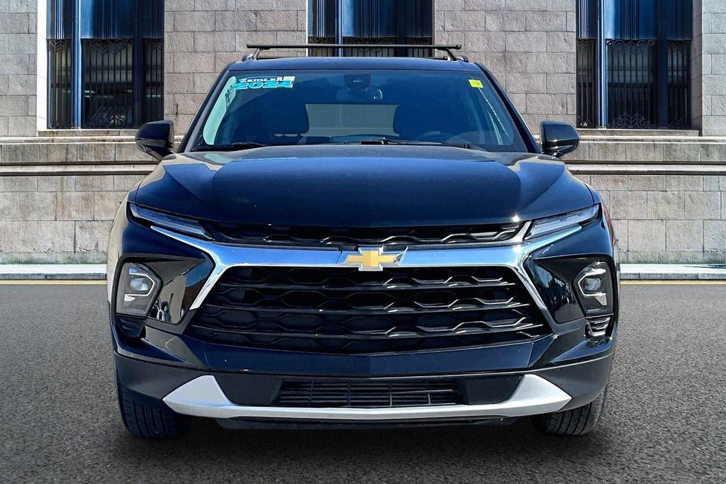 Used 2024 Chevrolet Blazer LT w/ Convenience Package AWD/4WD image 3