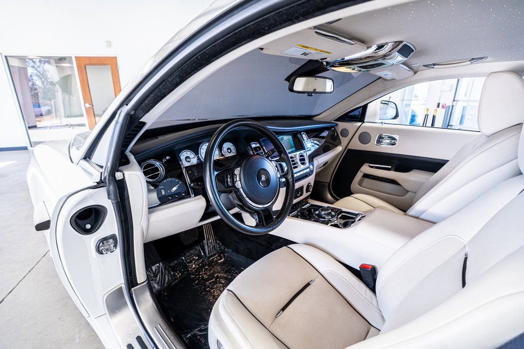 Used 2018 Rolls-Royce Wraith image 28