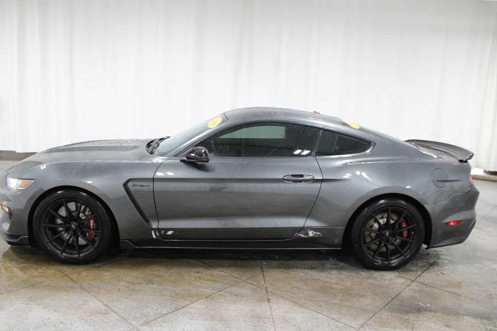 Used 2016 Ford Mustang Shelby GT350 w/ Technology Package RWD image 6