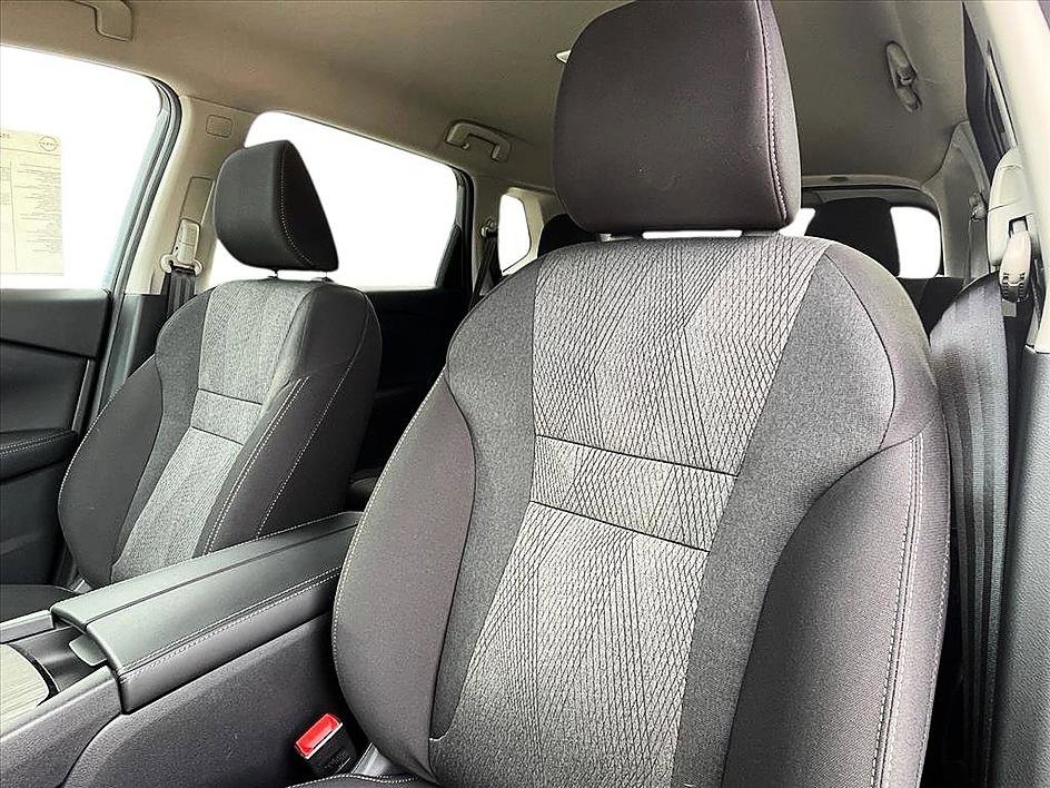 Certified 2026 Nissan Rogue SV FWD image 20