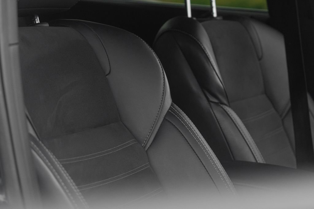 Used 2024 Mitsubishi Outlander SE Black Edition image 53