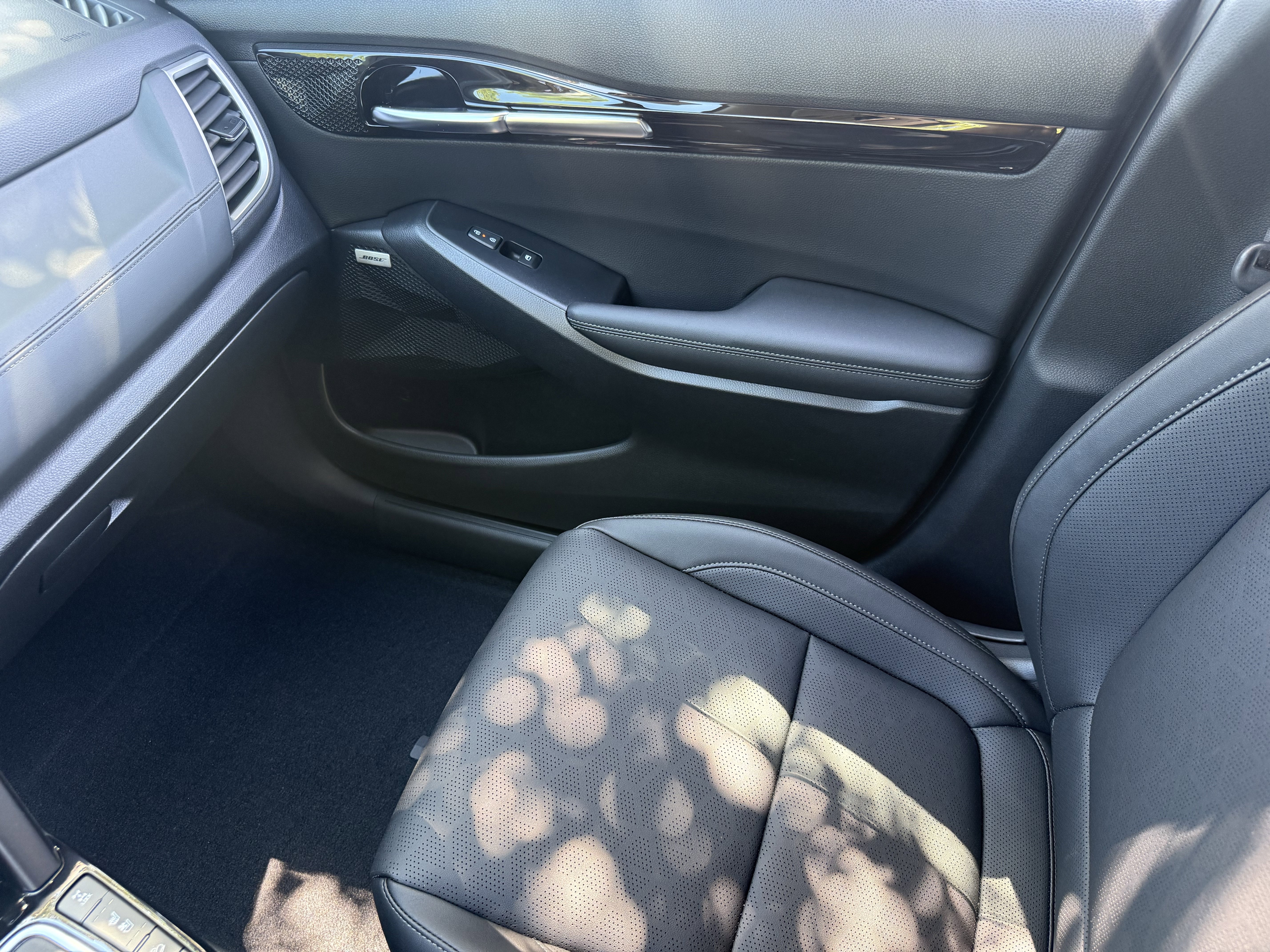 New 2026 Kia Seltos SX w/ SX Sunroof Package image 14