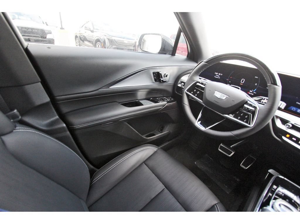 New 2027 Cadillac Lyriq Sport AWD/4WD image 8