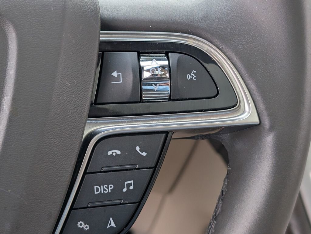 Certified 2019 Lincoln Nautilus Reserve image 23